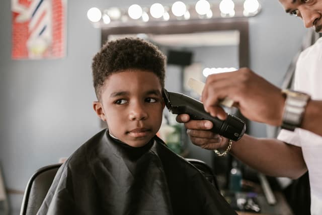men's haircut